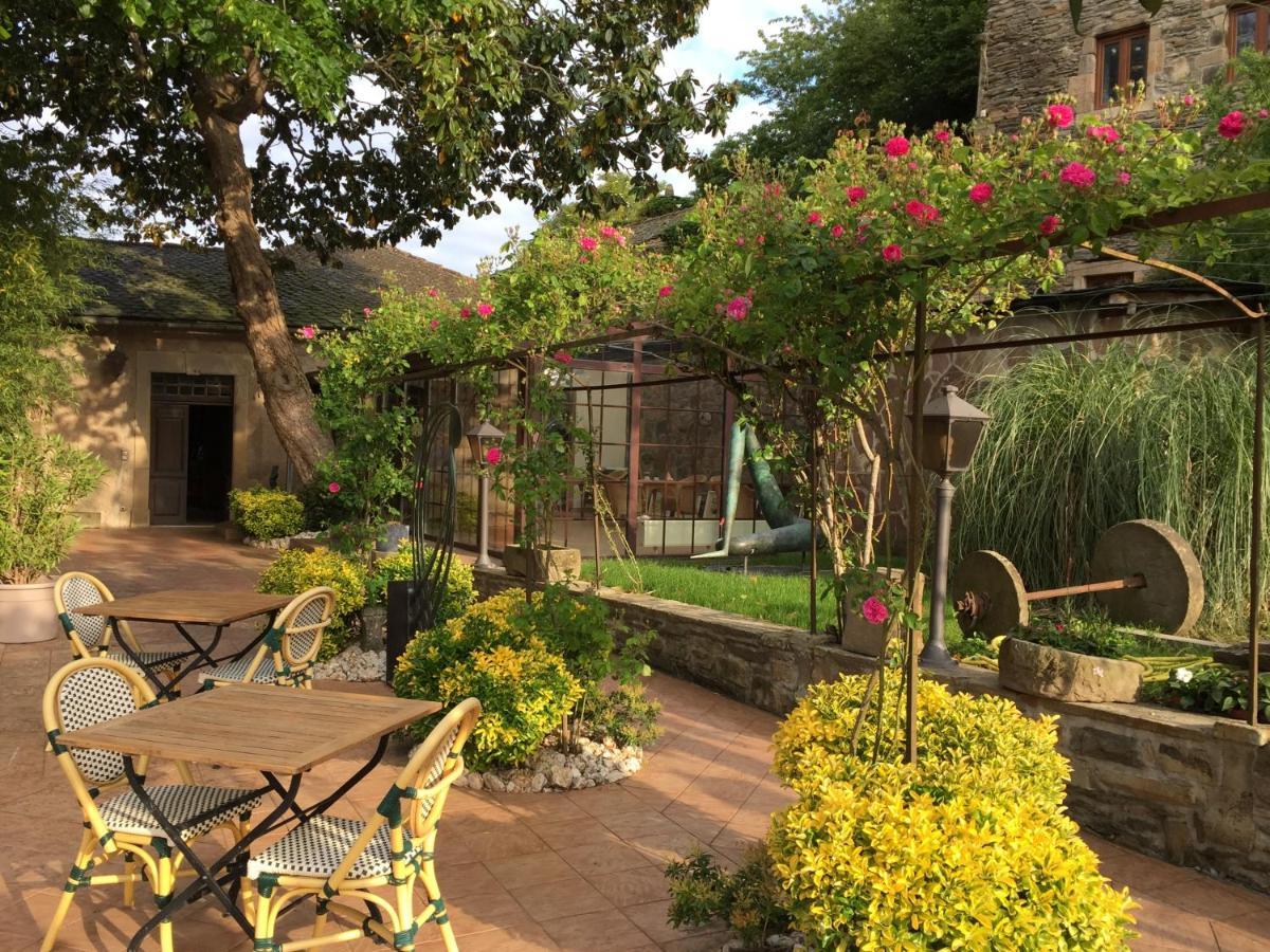 Отель Les Magnolias Curvalle Экстерьер фото